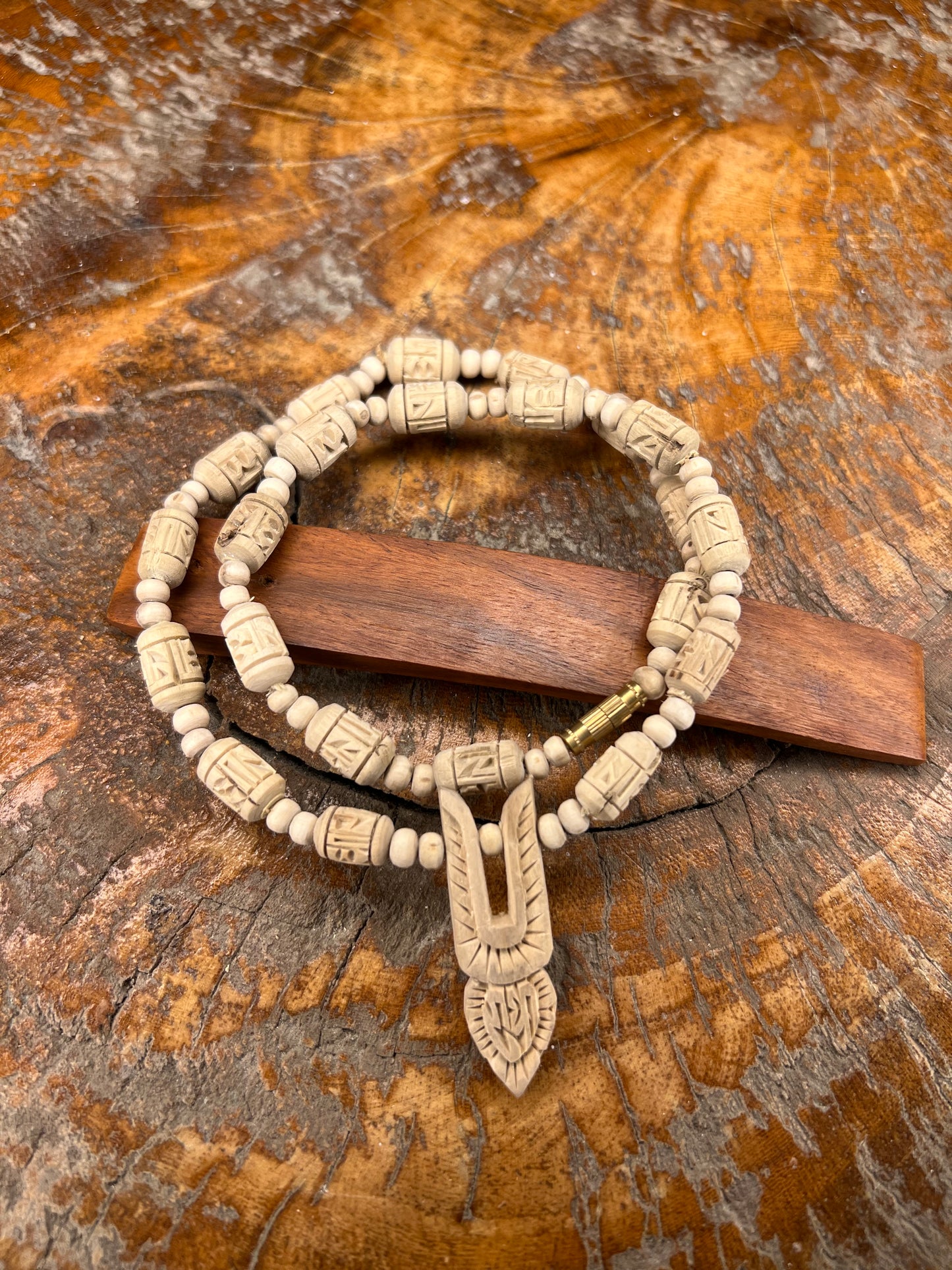 Radha Tilak Shape Tulsi Locket Kanthi Radha Name Beads & Round Beads