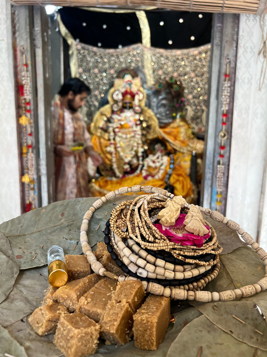 Shri Ji Ke Charno Me Apni Tulsi Mala Arpit Karwayein – Add This for Vrindavan Temple Prasadi Offering