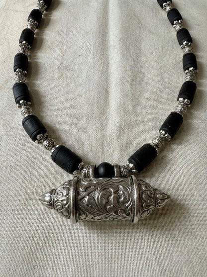 Bhaktamal Kavach Tulsi Kanthi Mala with Black Plain Long Beads – Vrindavan