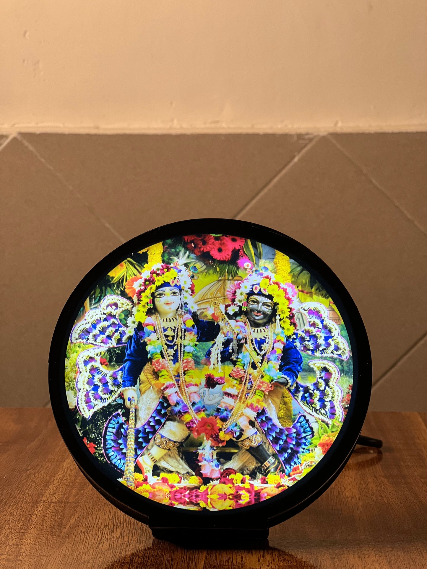 Krishna Balram Table Round Led Frame 5.5inch