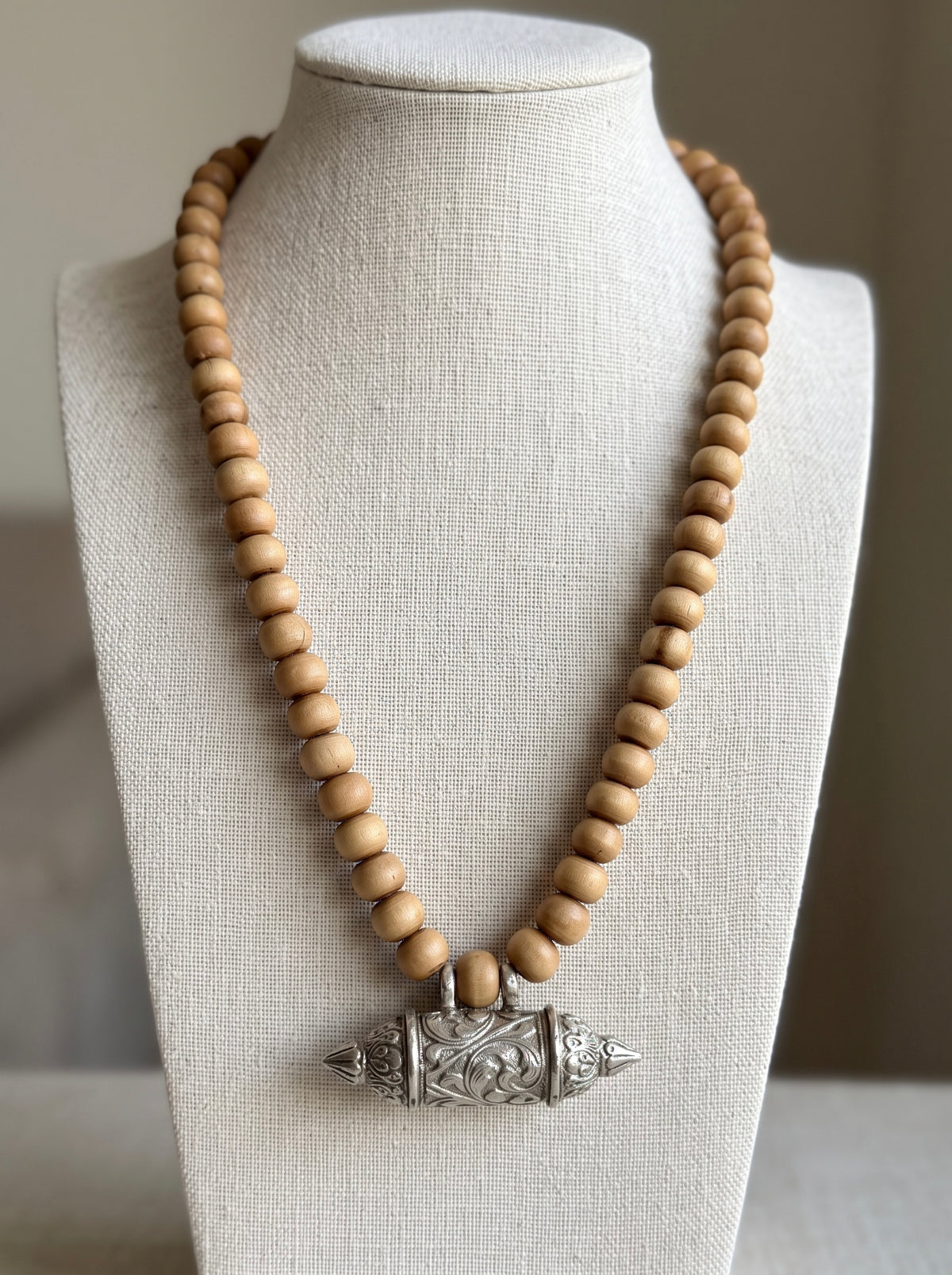 Bhaktamal Kavach Tulsi Kanthi Mala with Brown Round Beads – Vrindavan