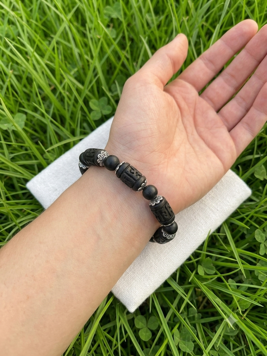 Tulsi Hand Bracelet black beads 
