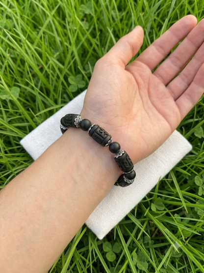 Tulsi Hand Bracelet black beads 