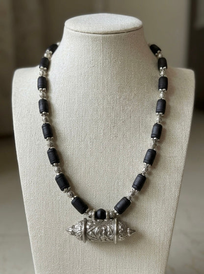 Bhaktamal Kavach Tulsi Kanthi Mala with Black Plain Long Beads – Vrindavan
