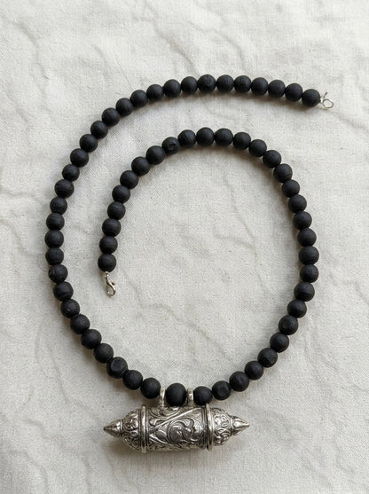 Bhaktamal Kavach Tulsi Kanthi Mala with Black Round Beads – Vrindavan
