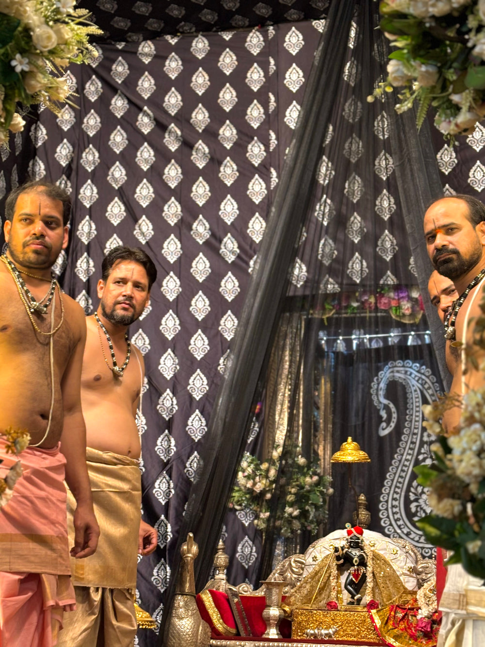 Shri Radharaman Temple, Vrindavan. Goswami Ji wearing a tulsi mala from Tulsimalastore.