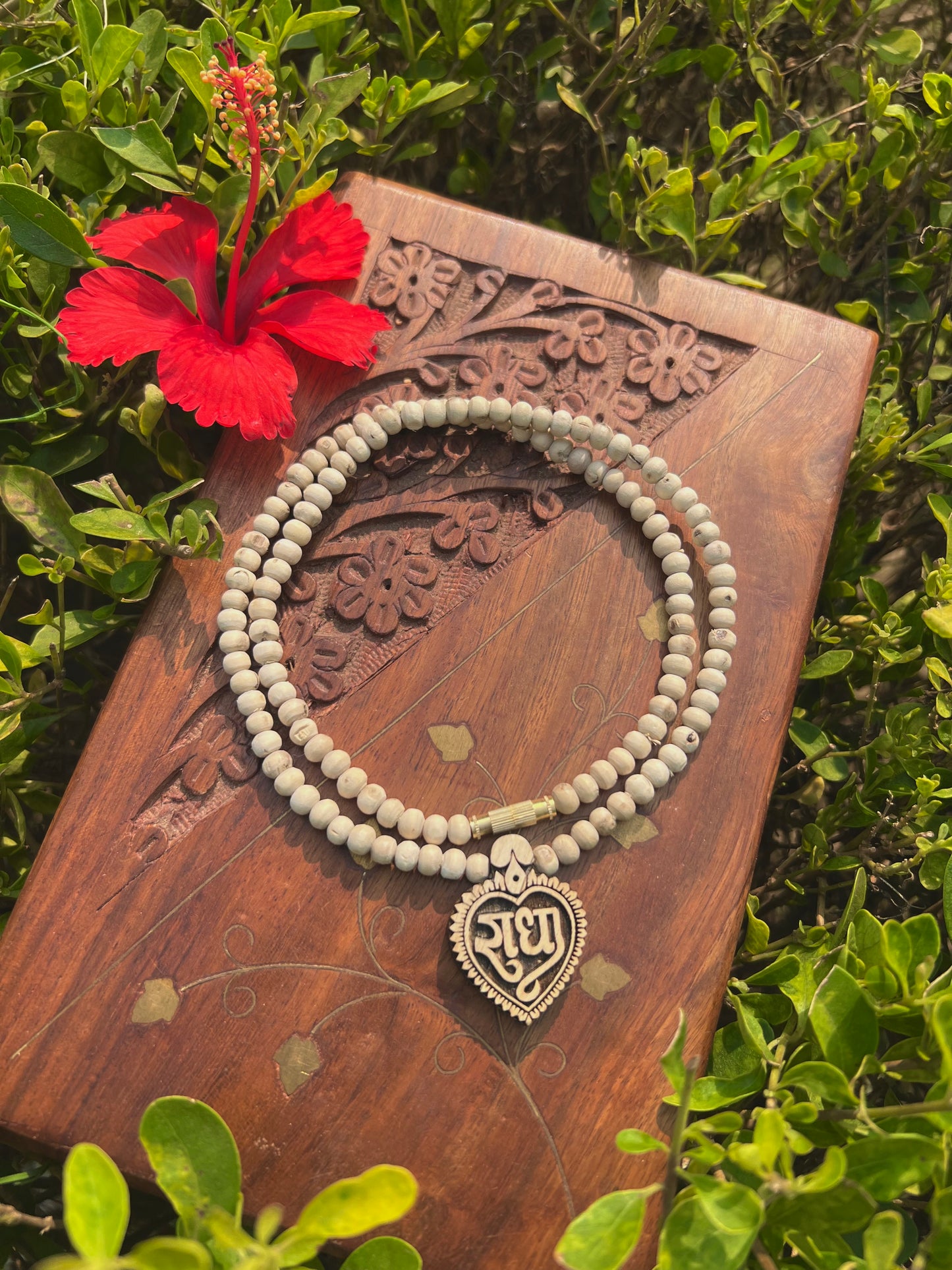 Shri Radha Tulsi Wood Locket Kanthi Mala – Original Tulsi Beads | 20 Inch Spiritual Necklace from Vrindavan